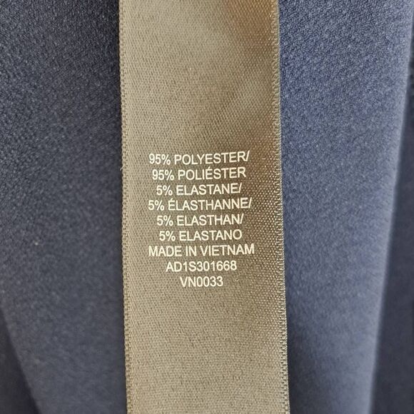 Adrianna Papell Solid V Neck Halter Top in Blue Moon size Large NWT - Picture 8 of 8